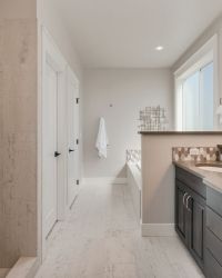 038_Master Bathroom